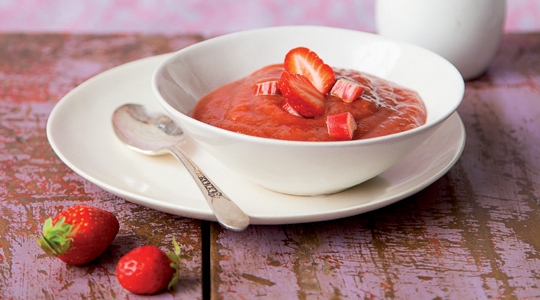 compote de fraise à la casserole.